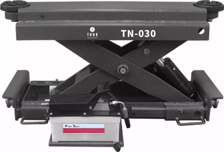 TUHA TN-030 paineilmatoiminen kevennin, 3000kg - 4-pilarinostimet - 838 - 1